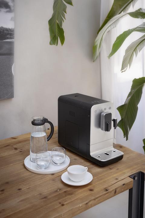 Produktbild Smeg BCC02BLMEU