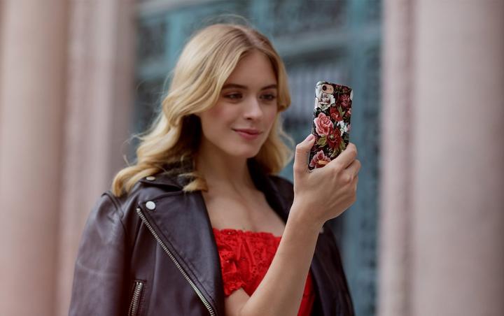 Produktbild iDeal Of Sweden Antique Roses (Apple iPhone XS)