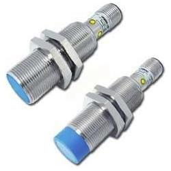 Thumbnail - Rs Pro Capacitive sensor, Sr:5mm M18 PNP (Schalter), Elektronikmodul