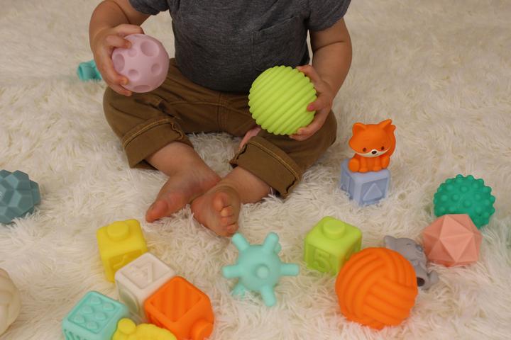 Immagine prodotto Infantino Spielset Super Soft Bälle, Stapelblöcke & Buddys, 20 Teile