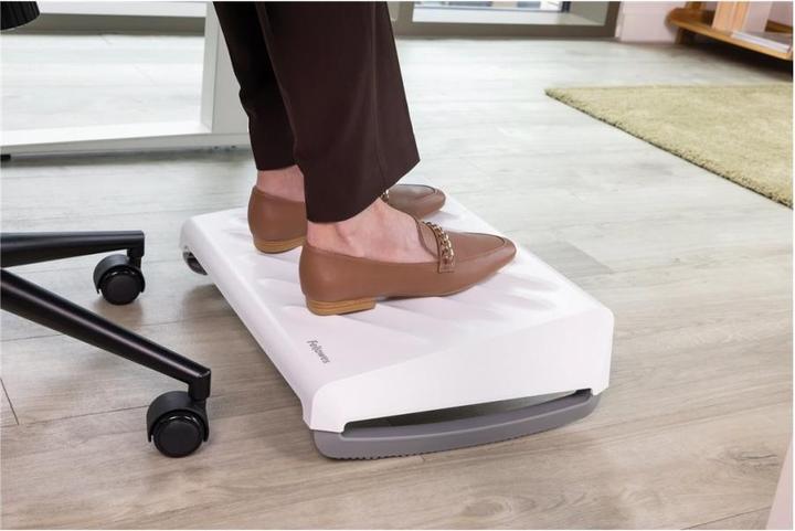 Actual product image Fellowes Footrest