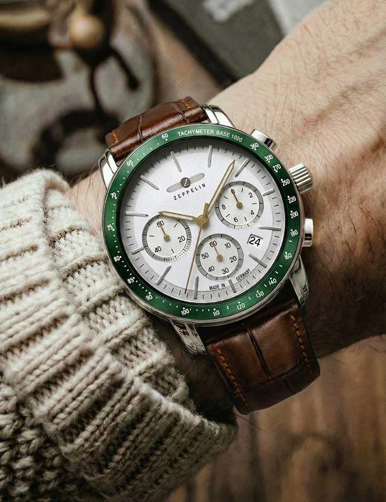 Produktbild Zeppelin 88784 (Analoguhr, Chronograph, 42 mm)