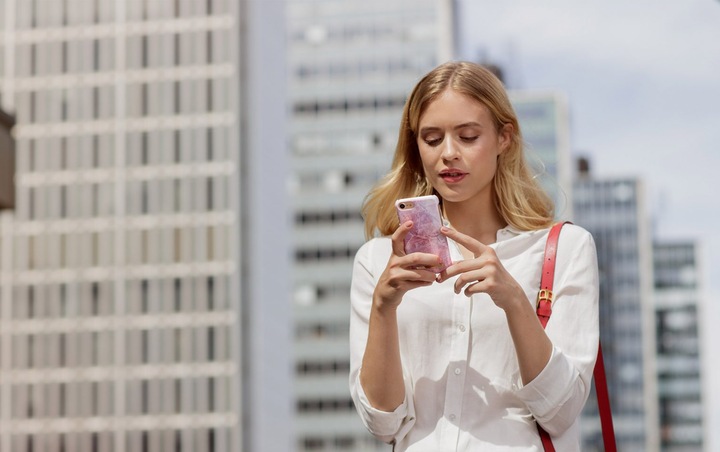 Actual product image iDeal Of Sweden Fashion (Apple iPhone XR)