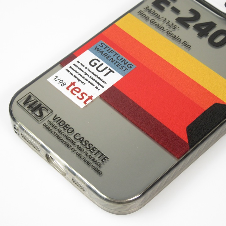 Actual product image PhoneLook Coque Gel silicone vintage video cassette E-240 (Apple iPhone 15 Pro)