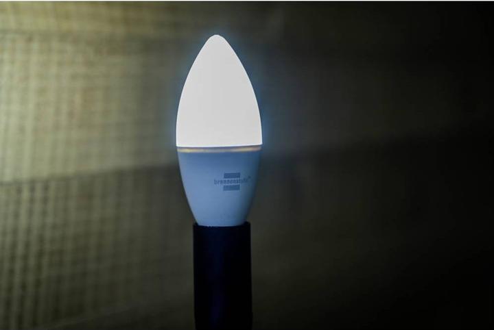 Actual product image Brennenstuhl Connect WiFi light bulb SB 400, E14, 430lm, 5.5W (E14, 430 lm, 1x)