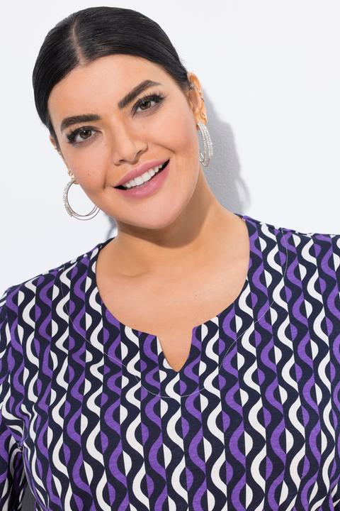 Actual product image Ulla Popken Geometric Print Short Sleeve Split Neck Tee (42, 44)