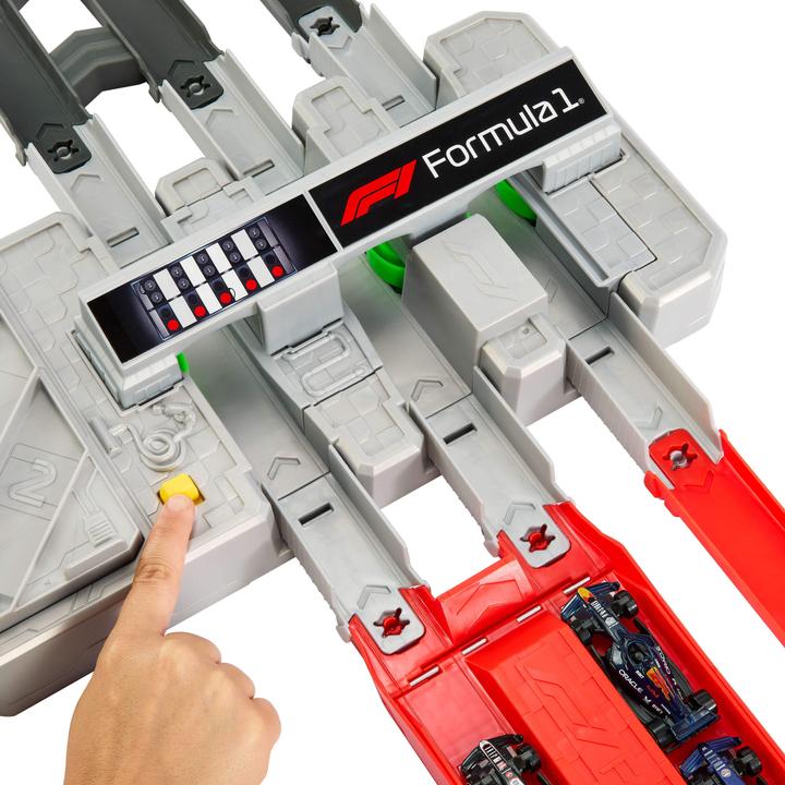 Actual product image Hot Wheels Racing Hero Trackset