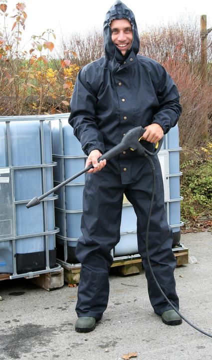 Actual product image Kerbl 291243 Washing and cleaning coverall waterproof, size M (M)