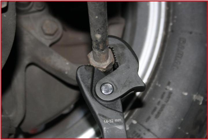 Produktbild KS Tools Einhand-Multifunktions-Schlüssel (14 mm, 32 mm)