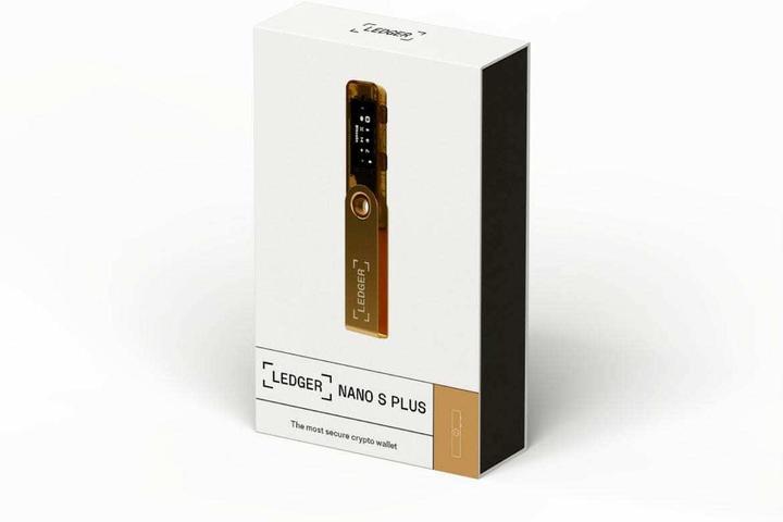 Actual product image Ledger Nano S Plus - Gold (Ethereum Classic, Bitcoin, Dash, Dogecoin, Litecoin, Others)