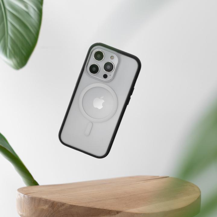 Actual product image Woodcessories Clear Case Magsafe (Apple iPhone 15 Pro)