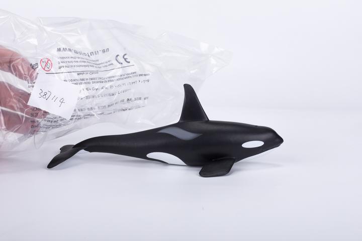 Actual product image Animal Planet Orca