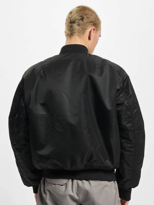 Produktbild Alpha Industries MA-1 (M)