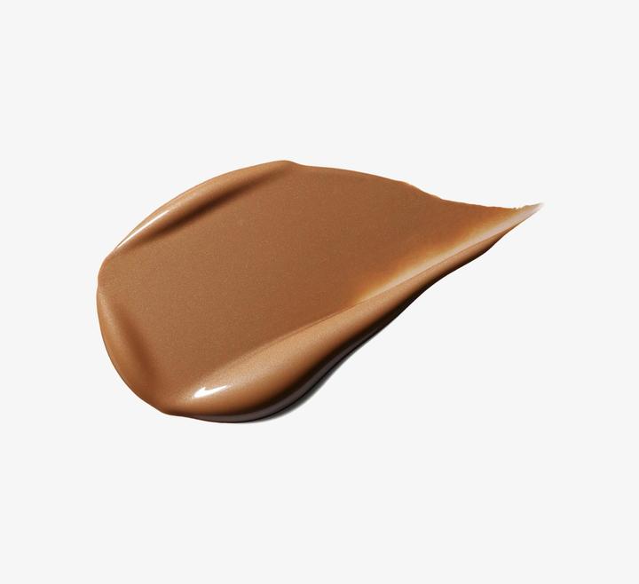 Actual product image MAC Cosmetics Strobe Dewy Skin Tint No. 04 - Deep (04 Deep)