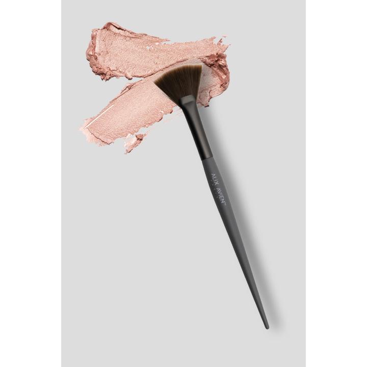 Actual product image Alix Avien Fan Pinsel