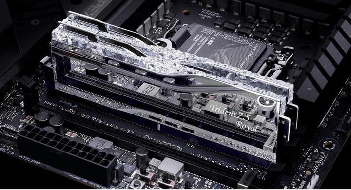 Produktbild G.Skill Trident Z5 Royal (2 x 16GB, 6000 MHz, DDR5-RAM, DIMM)