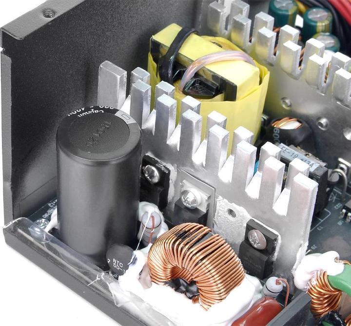 Productafbeelding Thermaltake Netzteil TR2 S 550W ATX 80+ Black retail (550 W)