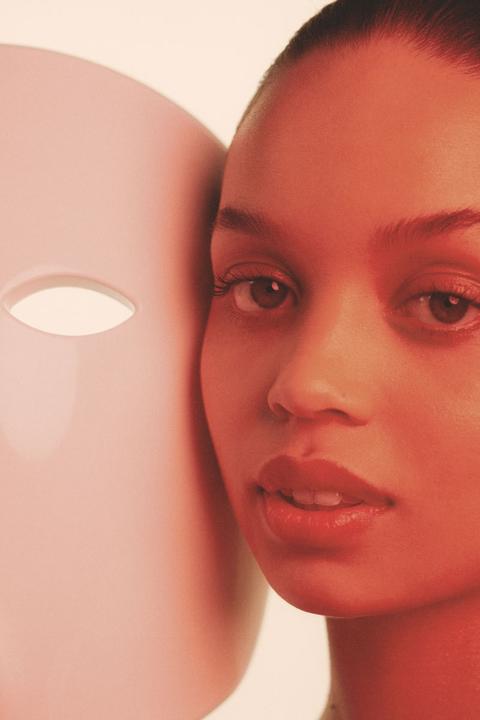 Actual product image Lucibel.le OVE face mask Brillante finish