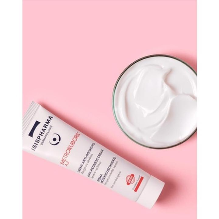 Actual product image Isispharma METRORUBORIL AZ Cream (30 ml, 24h cream)