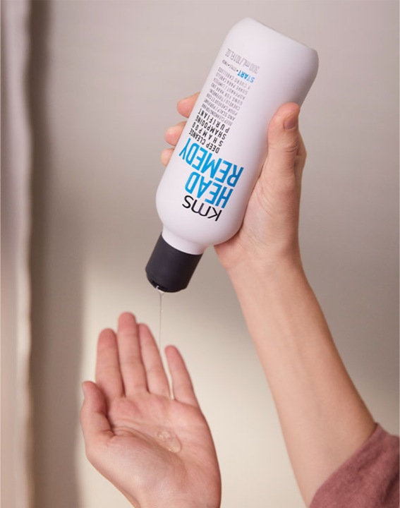 Actual product image KMS California HEADREMEDY Deep Cleanse Shampoo (300 ml)