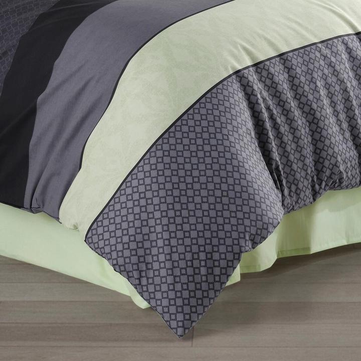 Actual product image Traumschlaf Pascal (Bedding set, 135x200 cm + 80x80 cm)