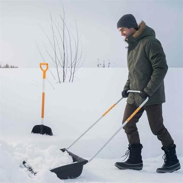 Actual product image Fiskars SnowXpert