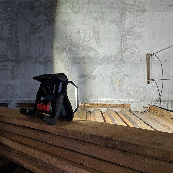 Produktbild Bosch Professional GLI 18V-10000 C (10000 lm)