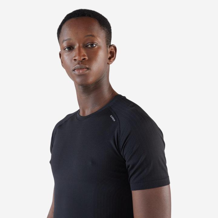 Produktbild Kiprun Laufshirt kurzarm - 500 Komfort Slim schwarz (L)