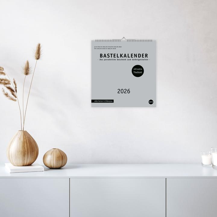Actual product image Premium-Bastelkalender silbergrau gross 2026 (Hardcover, German)
