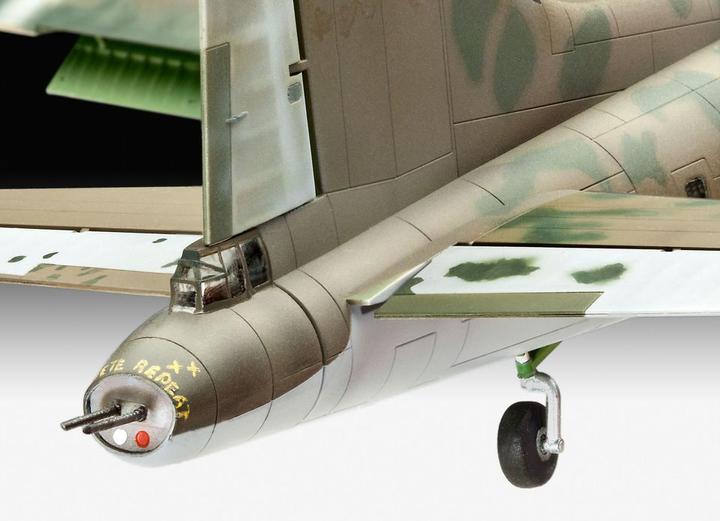 Actual product image Revell B-17F Memphis Belle