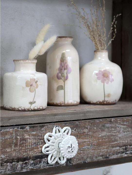 Actual product image Chic Antique Furniture Handle with French Lily Ø 8 cm, antique Créme