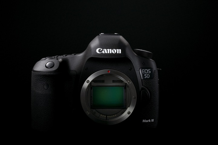 Produktbild Canon EOS 5D Mark III Body, 3 Jahre Premium-Garantie (22.30 Mpx, Vollformat)