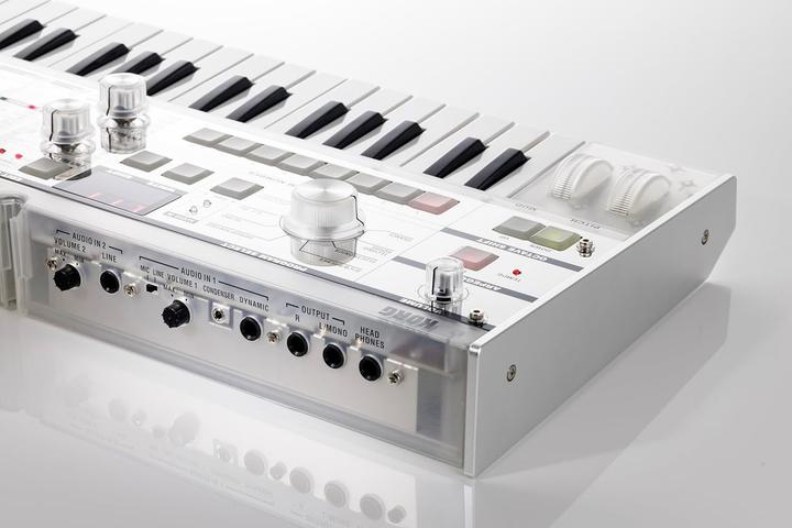Actual product image Korg MicroKORG Crystal