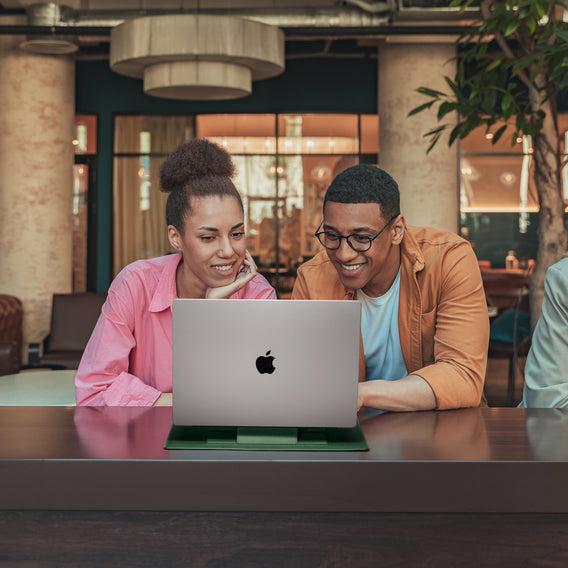 Produktbild Spigen Universal Laptop Pouch Valentinus S 14" (14", Universal)