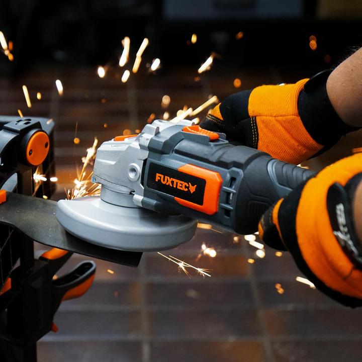 Actual product image Fuxtec 20V Battery Angle Grinder FX-E1WS20 SET with 1 x Battery 2Ah, 1 x Charger 1A (115 mm)