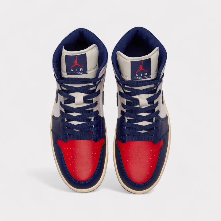 Produktbild Jordan Air 1 Mid (40)