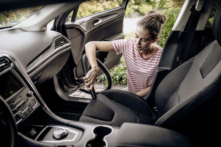 Productafbeelding Kärcher WD 2 Plus S V-15/4/18/C 1.628-054.0 (Nat-droog stofzuiger)