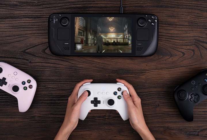 Immagine prodotto 8bitdo Ultimate Controller con stazione di ricarica (Switch, PC)