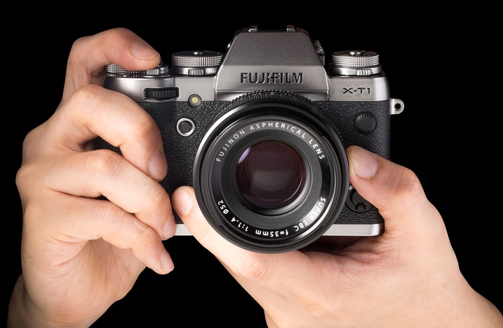 Produktbild Fujifilm X-T1 Graphit Silver Edition, Body (16.30 Mpx, APS-C / DX)