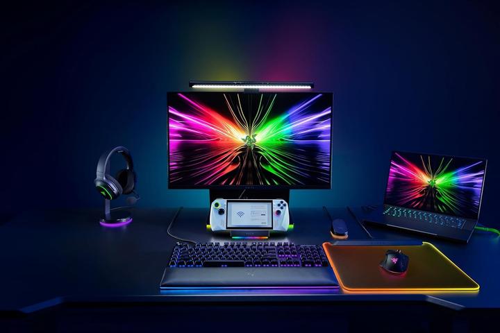 Actual product image Razer Dock Chroma