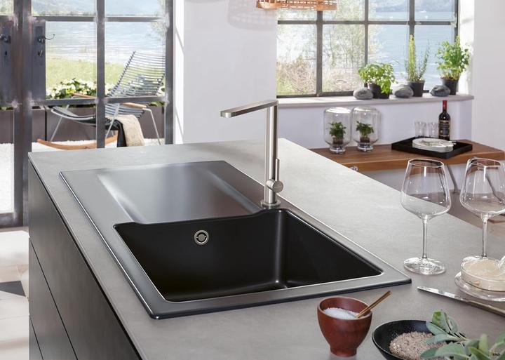 Actual product image Villeroy & Boch Finera kitchen tap, stainless steel