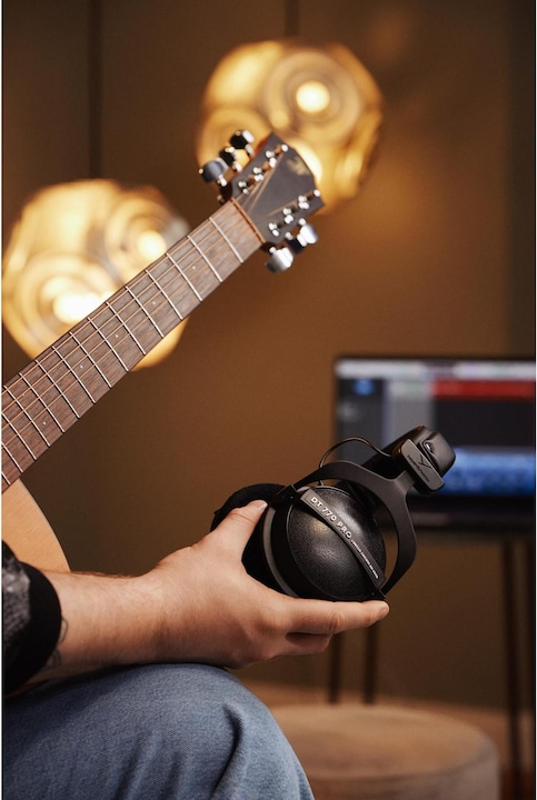 Produktbild Beyerdynamic DT 770 Pro Black Limited Edition (keine Geräuschunterdrückung, Kabelgebunden)
