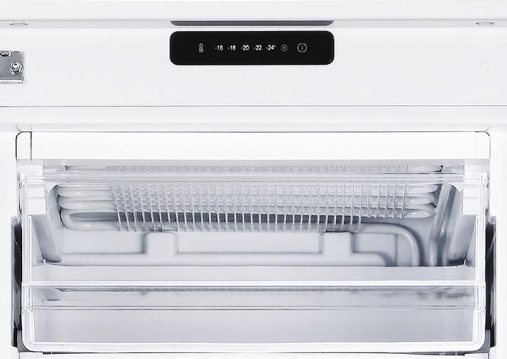 Actual product image Candy CUS518EW Upright Chest Freezer Capacity (Installation, 204 l)