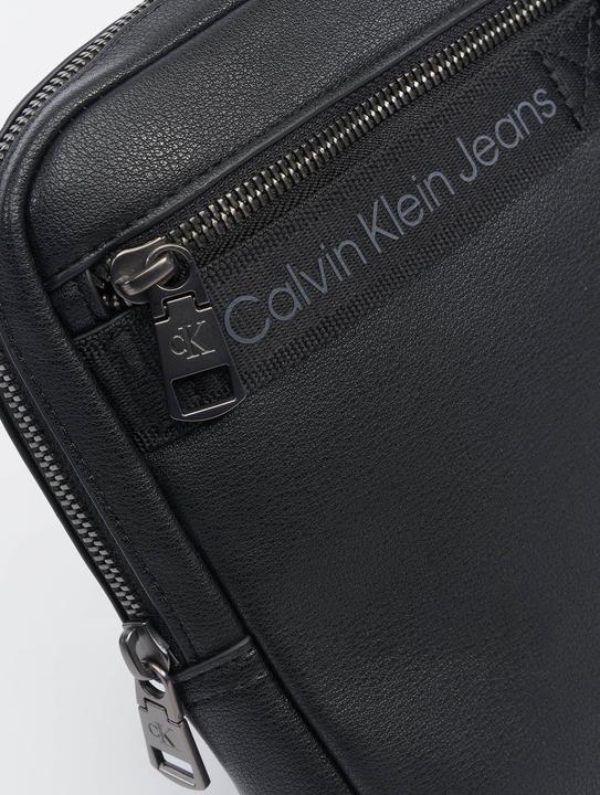 Actual product image MGA Na