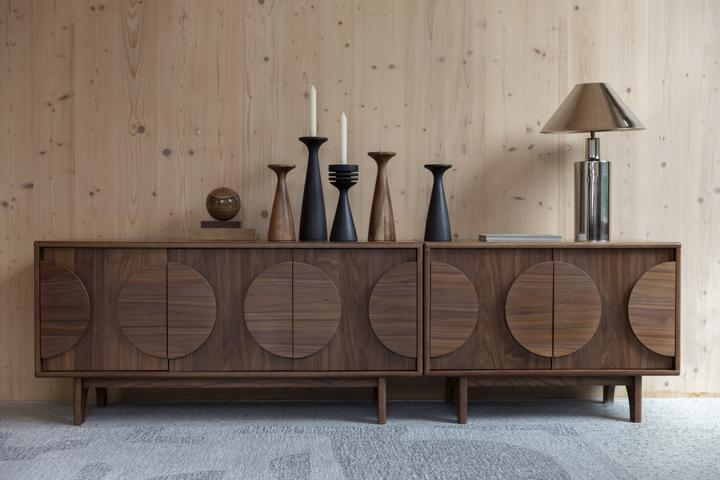 Image du produit Zuiver Buffet Groove 3 portes Walnut (120 x 40 x 58 cm)
