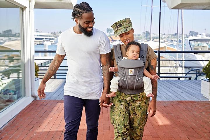 Actual product image Ergobaby Omni Breeze