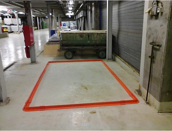 Actual product image kaiserkraft Barrier dike, permanent