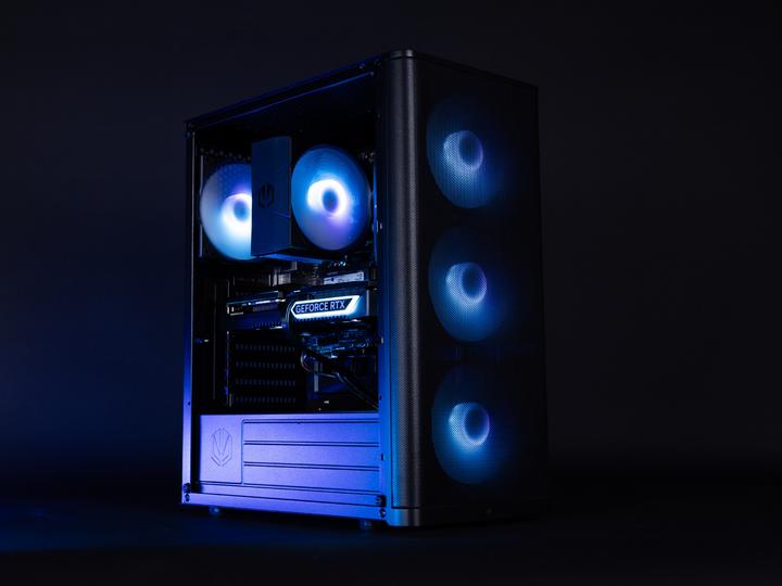 Image du produit Joule Performance Gaming PC RTX5070 R5 32GB 2TB L1135107 (1000 Go, 32 Go, GeForce RTX 5070)