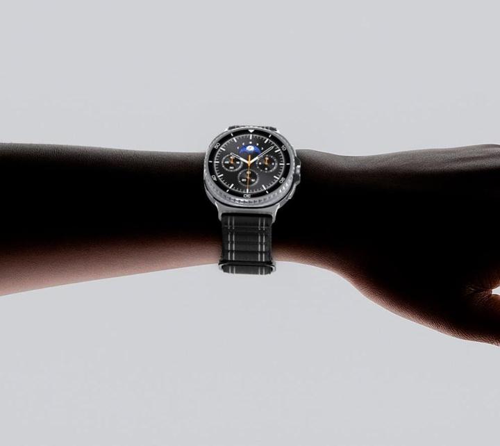 Actual product image Spigen WBFO Band for Samsung Galaxy Watch 8 / Classic (40/44/46mm) black (20 mm, 22 mm, Nylon)