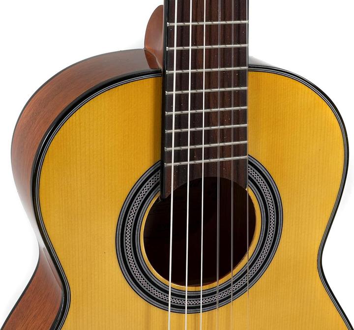 Actual product image Gewa Student Classical Guitar with Solid Top and Water-Based Finish (Classical guitar, Bridge: Teak, Fingerboard: Teak, Soil: Okoume, Top: Spruce)